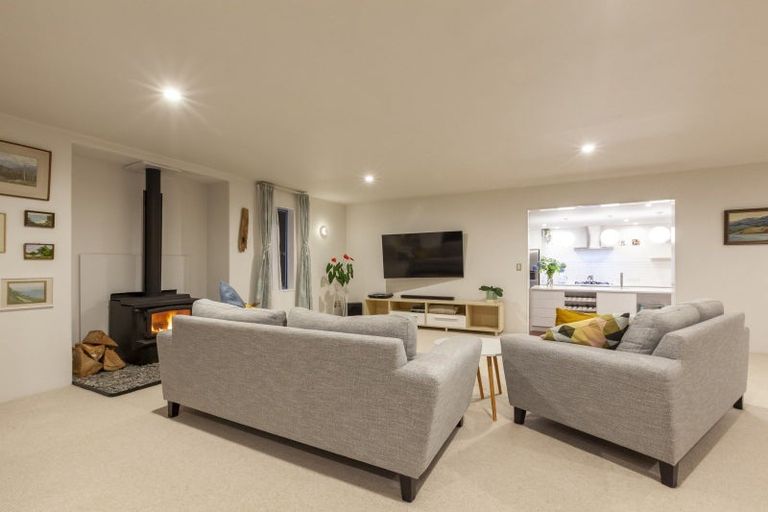 Photo of property in 105 Waterfall Road, Paraparaumu, 5032