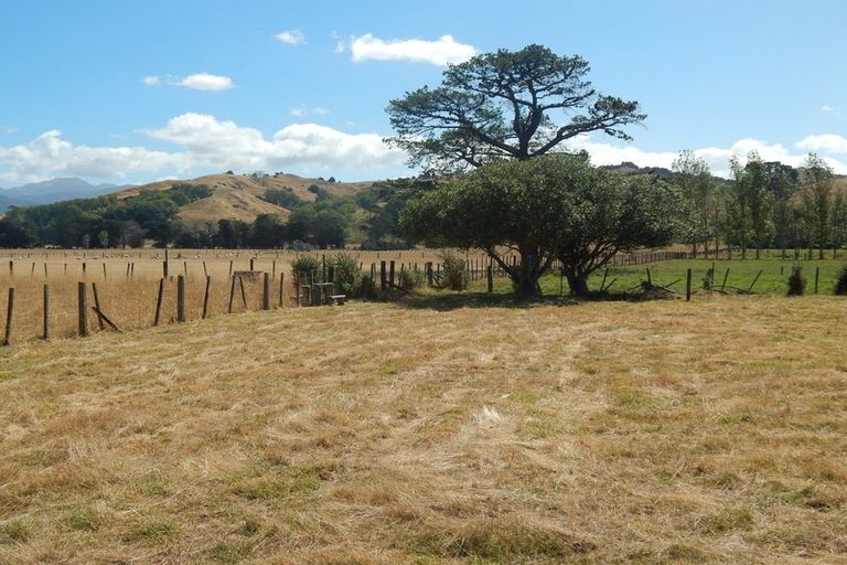 Photo of property in 597 Opaki Kaiparoro Road, Kopuaranga, Masterton, 5882