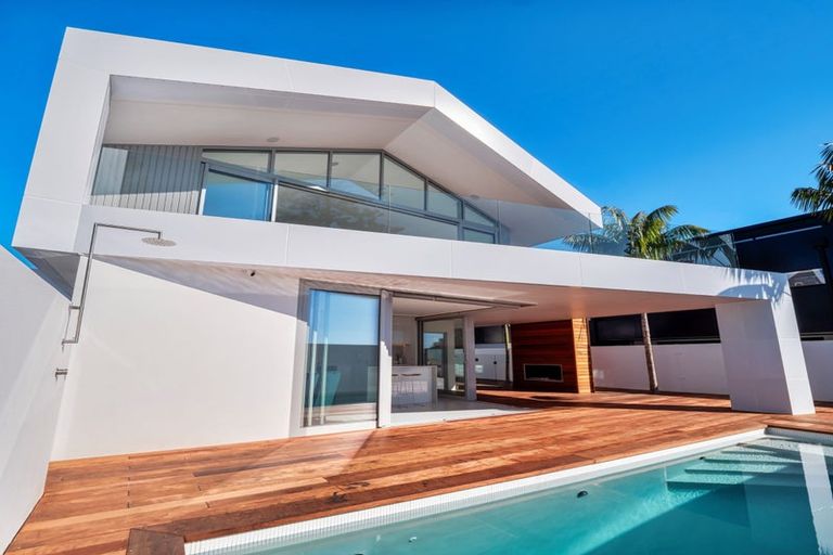 Photo of property in 88 Marine Parade, Mount Maunganui, 3116