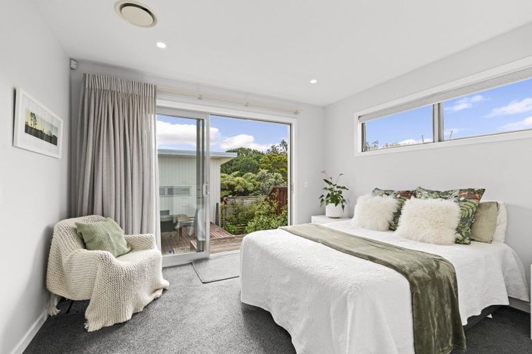 Photo of property in 2 Fern Lane, Whalers Gate, New Plymouth, 4310