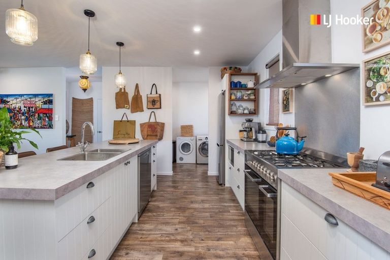 Photo of property in 18 Mallard Drive, Waihola, Outram, 9073