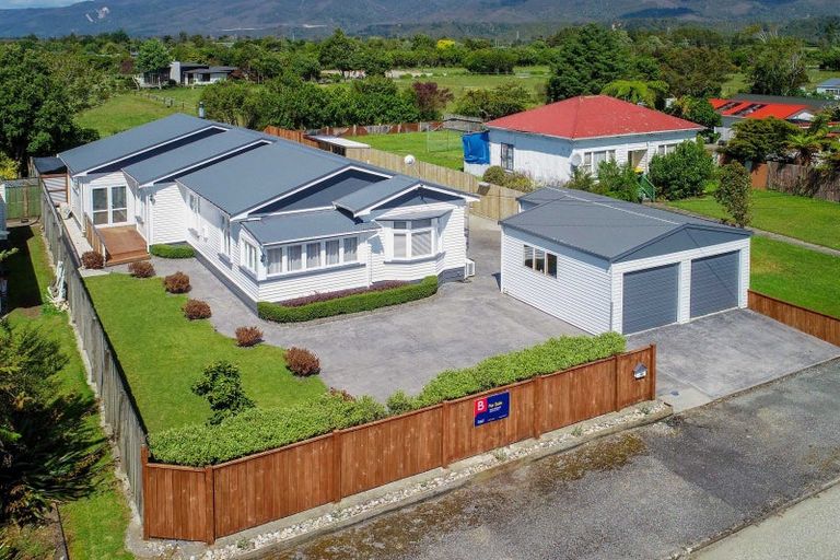 Photo of property in 95 Domett Street, Westport, 7825