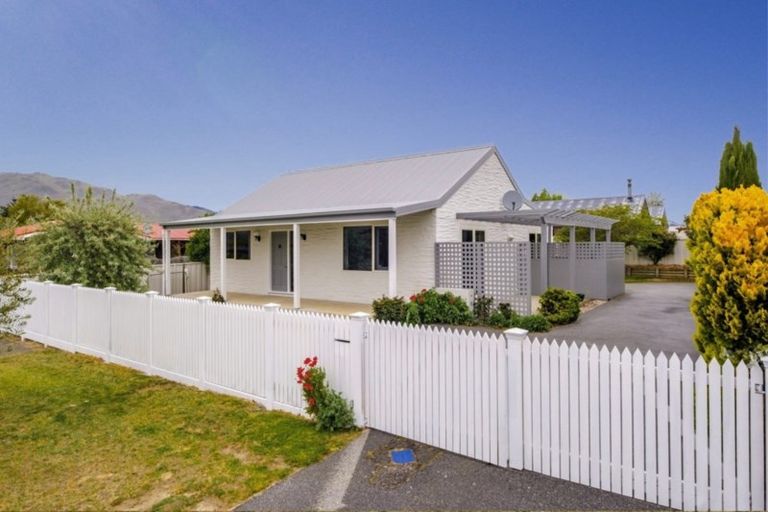 Photo of property in 11a Carlow Place, Cromwell, 9310