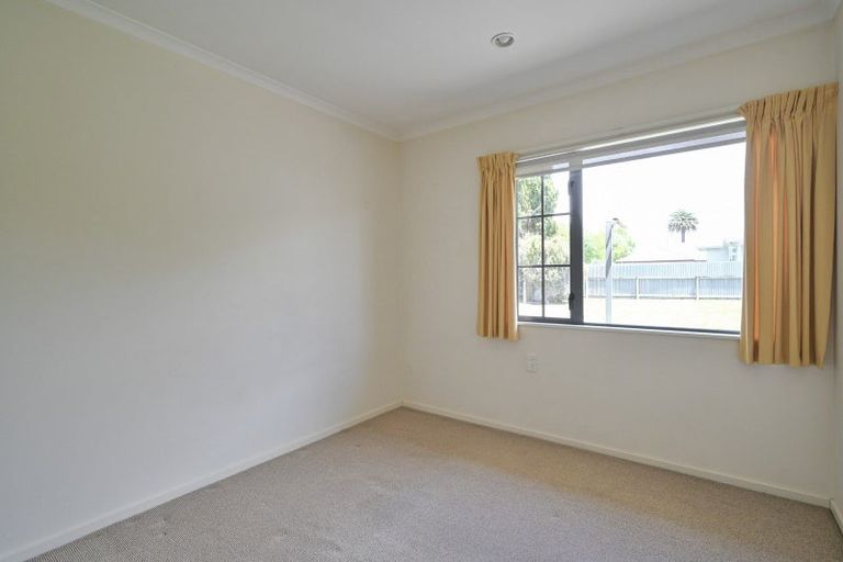 Photo of property in 1420b Karamu Road North, Mayfair, Hastings, 4122