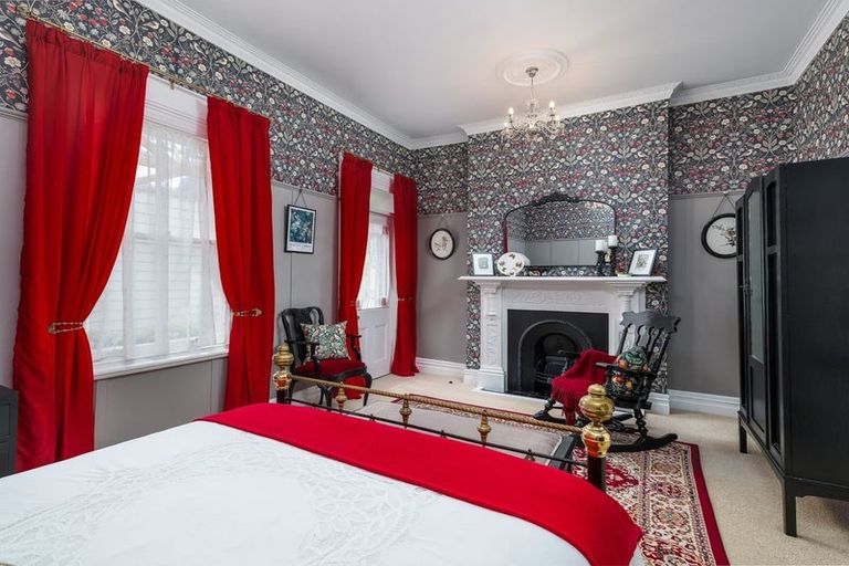 Photo of property in 14 Exeter Street, Waimate, 7924