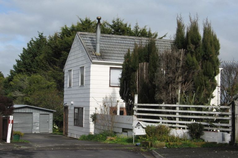 Photo of property in 21 Chantal Place, Red Hill, Papakura, 2110