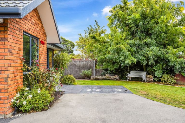 Photo of property in 117a Sawyers Arms Road, Northcote, Christchurch, 8052