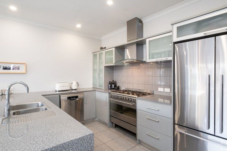 Photo of property in 10 Donald Place, Frimley, Hastings, 4120