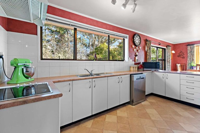 Photo of property in 67 Oreil Avenue, West Harbour, Auckland, 0618