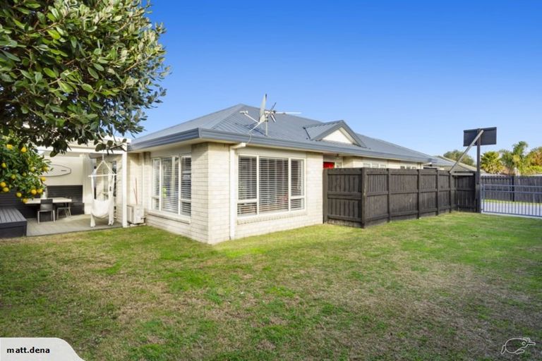 Photo of property in 35b Olympus Grove, Papamoa Beach, Papamoa, 3118