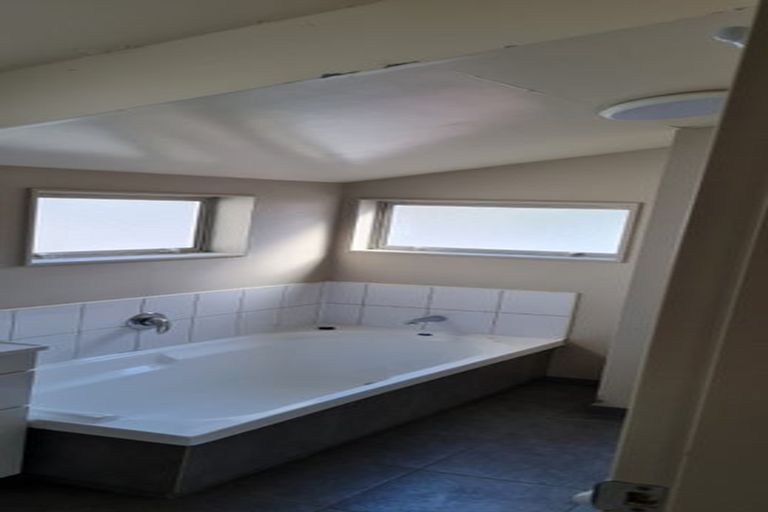 Photo of property in 4/45 Rolleston Street, Mount Cook, Wellington, 6021