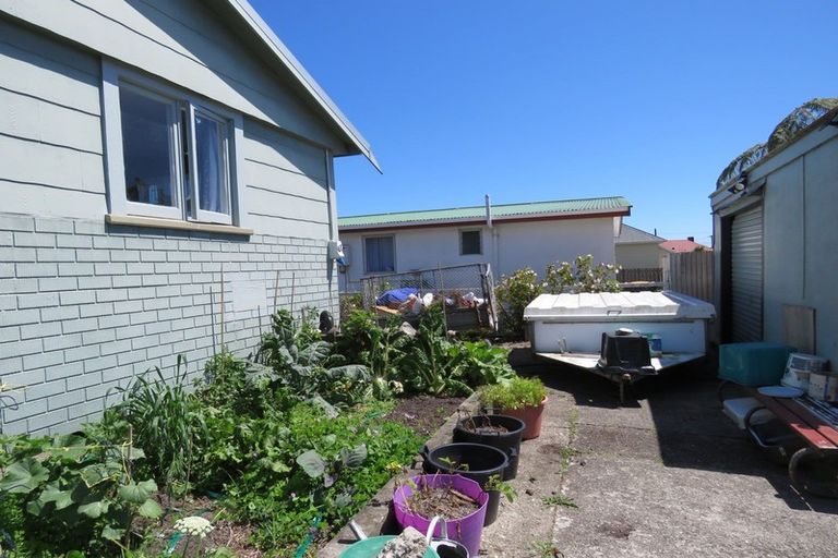 Photo of property in 23 Palmerston Street, Westport, 7825