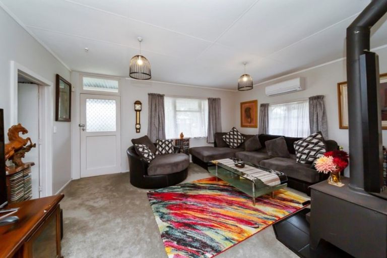 Photo of property in 58 Terou Street, Manaia, 4612