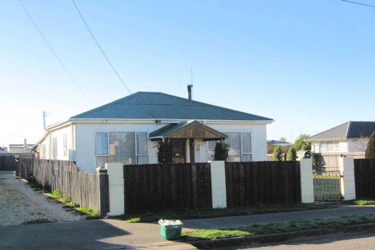 Photo of property in 14 Wilson Street, Islington, Christchurch, 8042