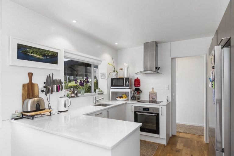 Photo of property in 213 Bellevue Road, Bellevue, Tauranga, 3110