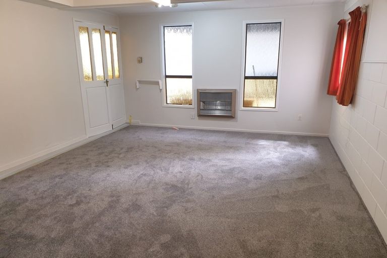 Photo of property in 32 Juniper Road, Sunnynook, Auckland, 0620