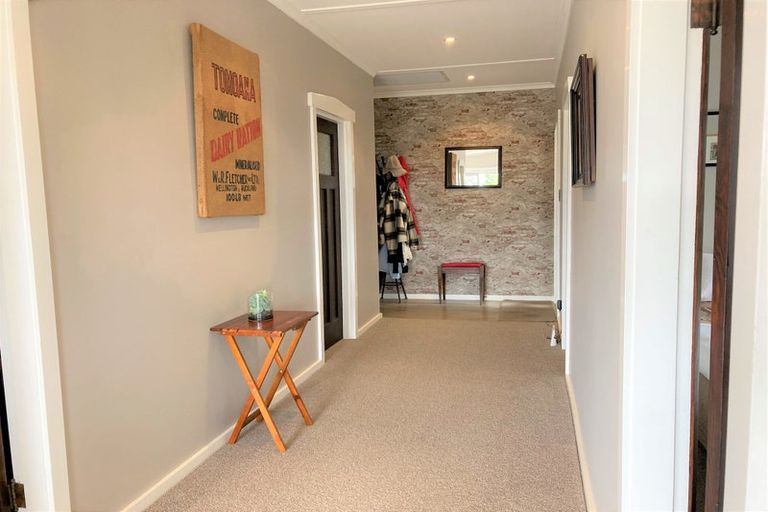Photo of property in 7 Burns Street, Westown, New Plymouth, 4310