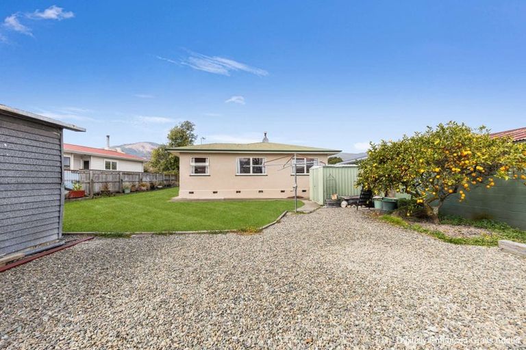 Photo of property in 38 Tennyson Crescent, Stoke, Nelson, 7011