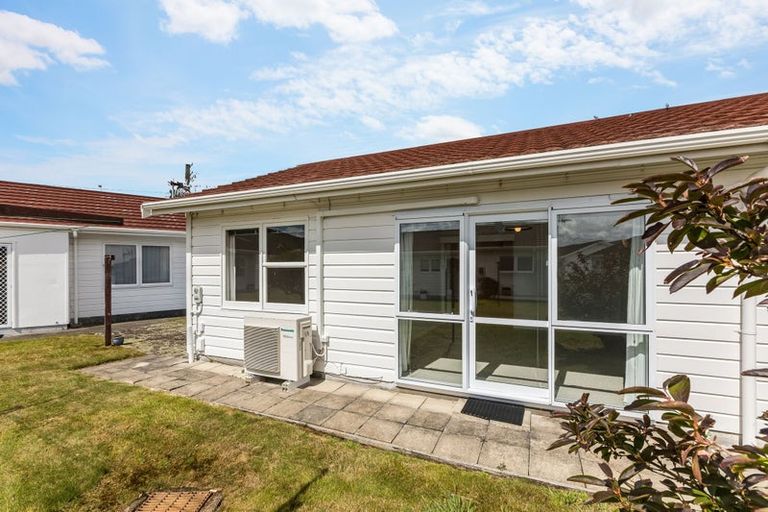 Photo of property in 1/1079 High Street, Taita, Lower Hutt, 5011
