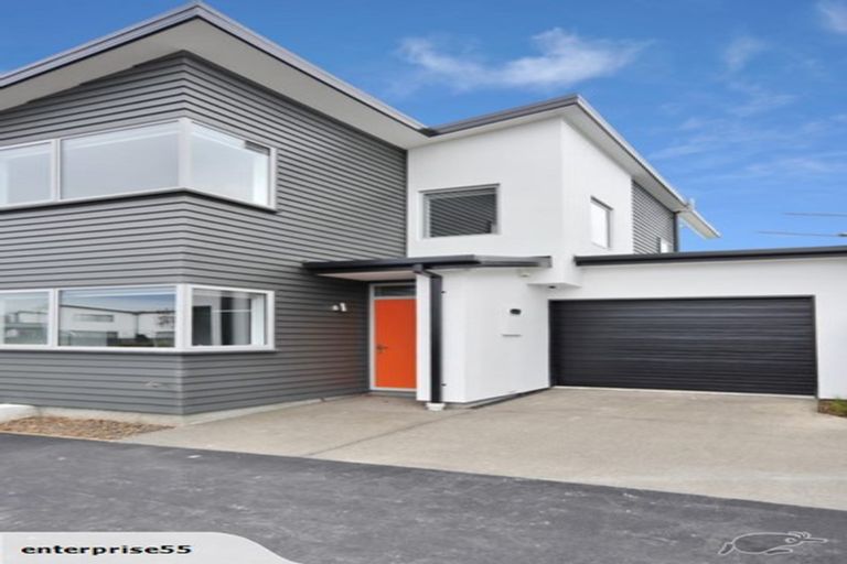 Photo of property in 30 Menin Gate Crescent, Broomfield, Christchurch, 8042