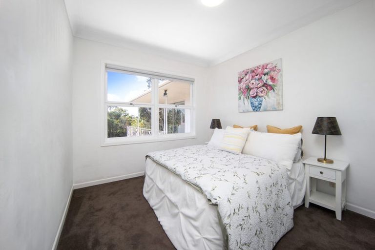 Photo of property in 34 Kohekohe Street, New Lynn, Auckland, 0600