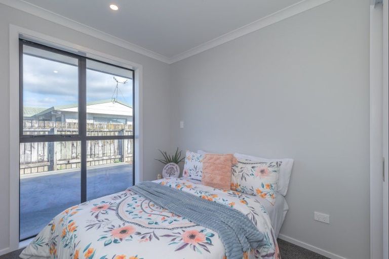 Photo of property in 83a Winchester Street, Levin, 5510