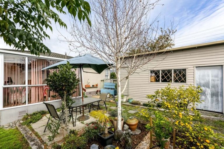 Photo of property in 12 Walsh Road, Westown, New Plymouth, 4310