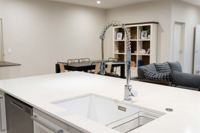 Photo of property in 28 Kaiawa Street, Beachlands, Auckland, 2018