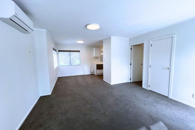 Photo of property in 17 Okura River Road, Okura, Albany, 0792