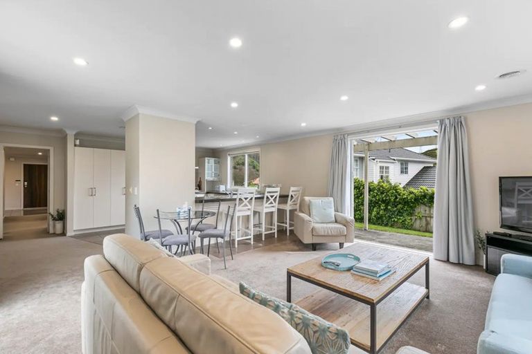 Photo of property in 5 Winsley Terrace, Churton Park, Wellington, 6037