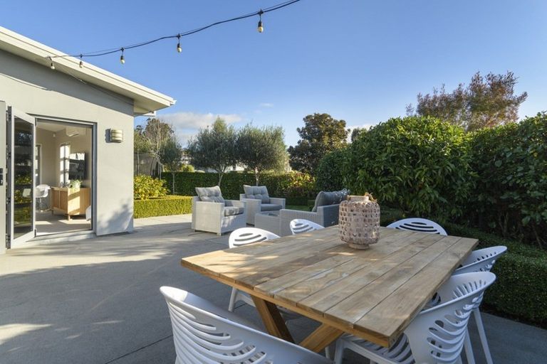 Photo of property in 132 Rowesdale Drive, Ohauiti, Tauranga, 3112