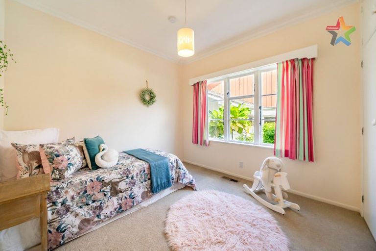 Photo of property in 52 Homewood Avenue, Karori, Wellington, 6012