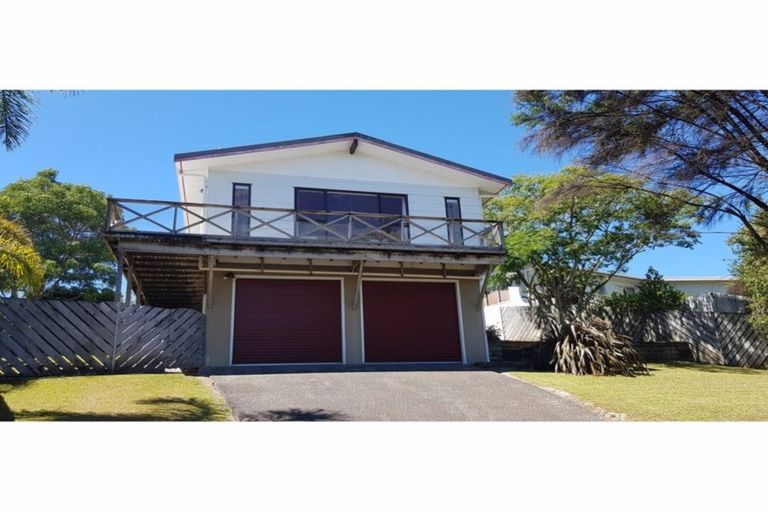 Photo of property in 16 Gerontius Lane, Snells Beach, 0920