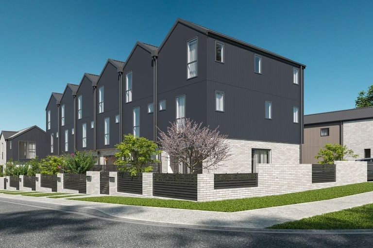 Photo of property in 82 Beach Haven Road, Beach Haven, Auckland, 0626