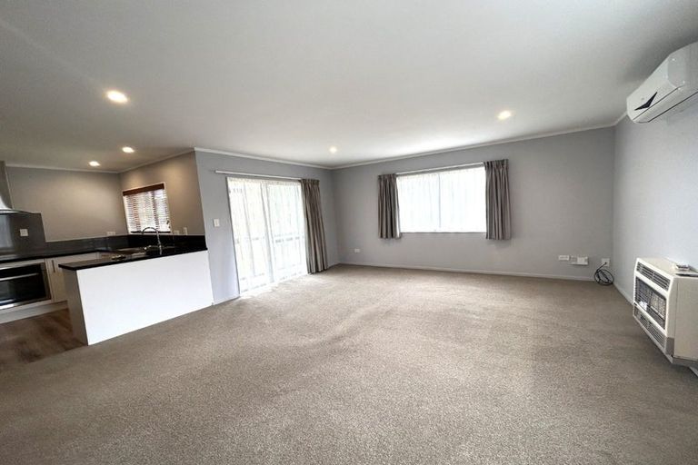 Photo of property in 2 Delta Place, Milson, Palmerston North, 4414