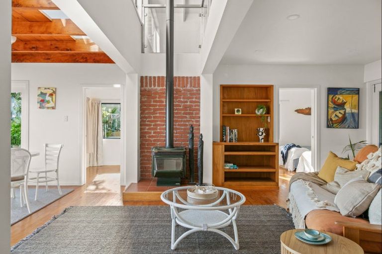 Photo of property in 8 Makorori Beach Road, Makorori, Gisborne, 4073