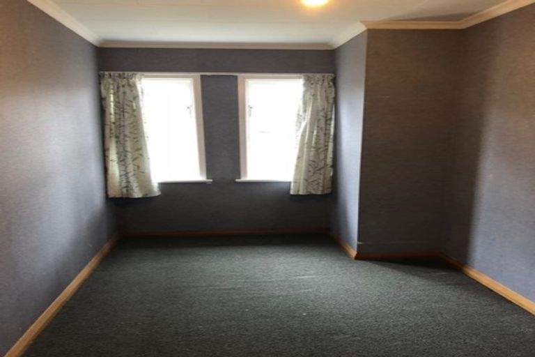 Photo of property in 19 Roberts Street, Epuni, Lower Hutt, 5011