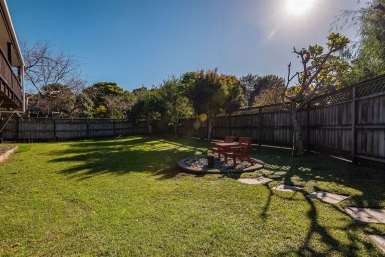 Photo of property in 1/1 Mayfair Crescent, Mairangi Bay, Auckland, 0630