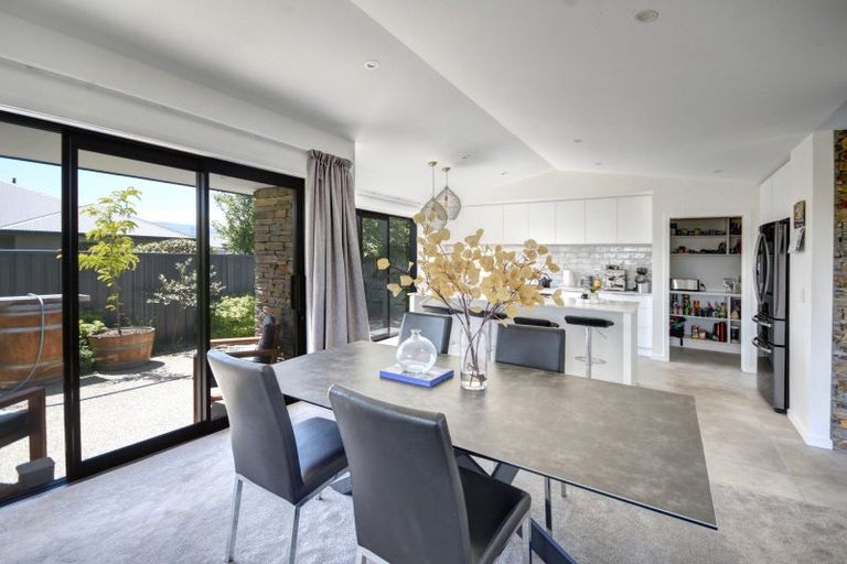 Photo of property in 18 Caledonia Drive, Mosgiel, 9024