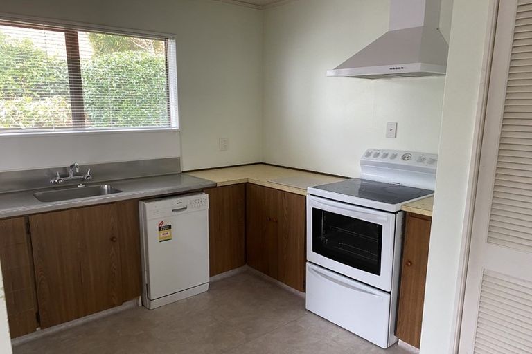 Photo of property in 1/6 Holsworthy Road, Lower Vogeltown, New Plymouth, 4310
