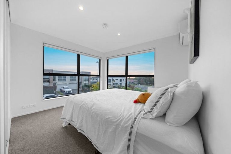 Photo of property in 4 Matairangi Avenue, Totara Heights, Auckland, 2105