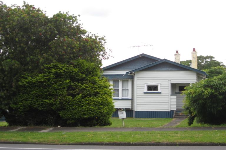 Photo of property in 129 Edinburgh Street, Pukekohe, 2120