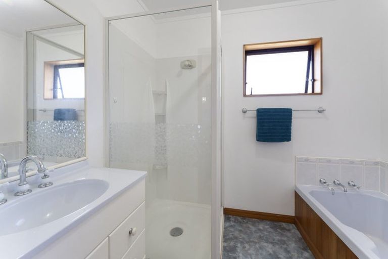 Photo of property in 57a Glen Road, Raumati South, Paraparaumu, 5032