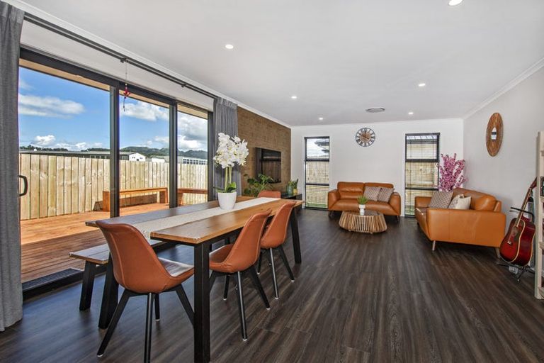 Photo of property in 13 Parera Crescent, Tikipunga, Whangarei, 0112