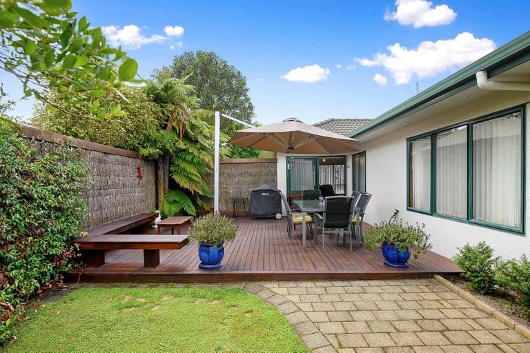Photo of property in 8 Hoyte Place, Pukehangi, Rotorua, 3015