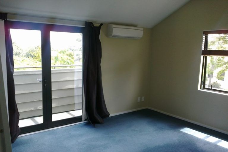 Photo of property in 5 Haven Drive, East Tamaki, Auckland, 2013