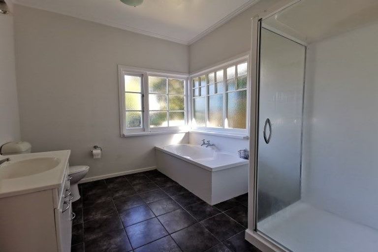 Photo of property in 71 Rakau Road, Hataitai, Wellington, 6021