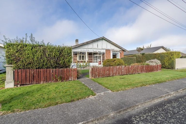 Photo of property in 20 Irving Street, Gore, 9710