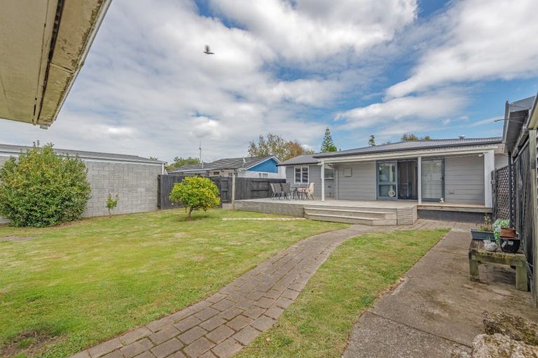 Photo of property in 134 Ruamahanga Crescent, Terrace End, Palmerston North, 4410