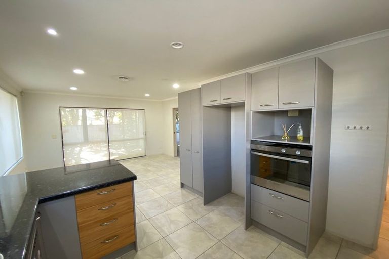 Photo of property in 9b Baird Street, Howick, Auckland, 2014